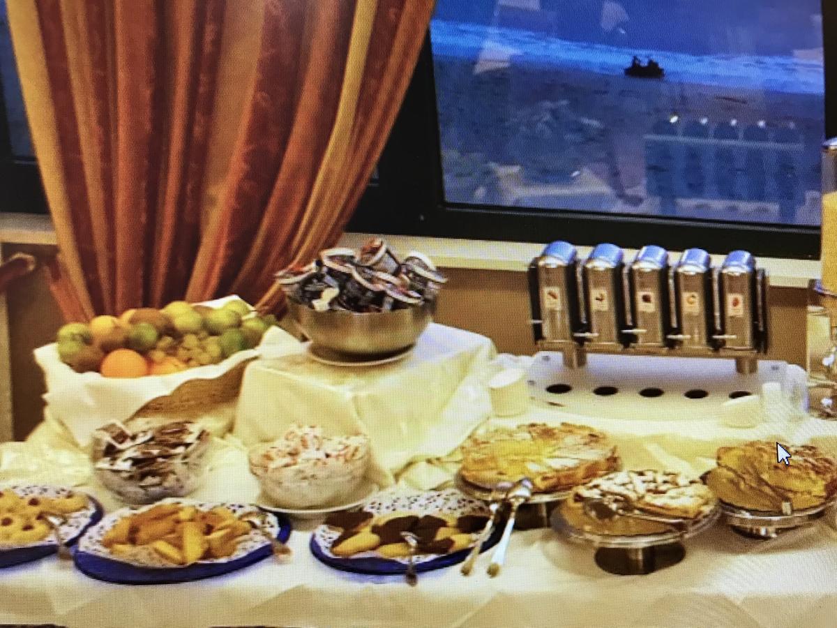 Grand Eurhotel Монтезільвано Екстер'єр фото